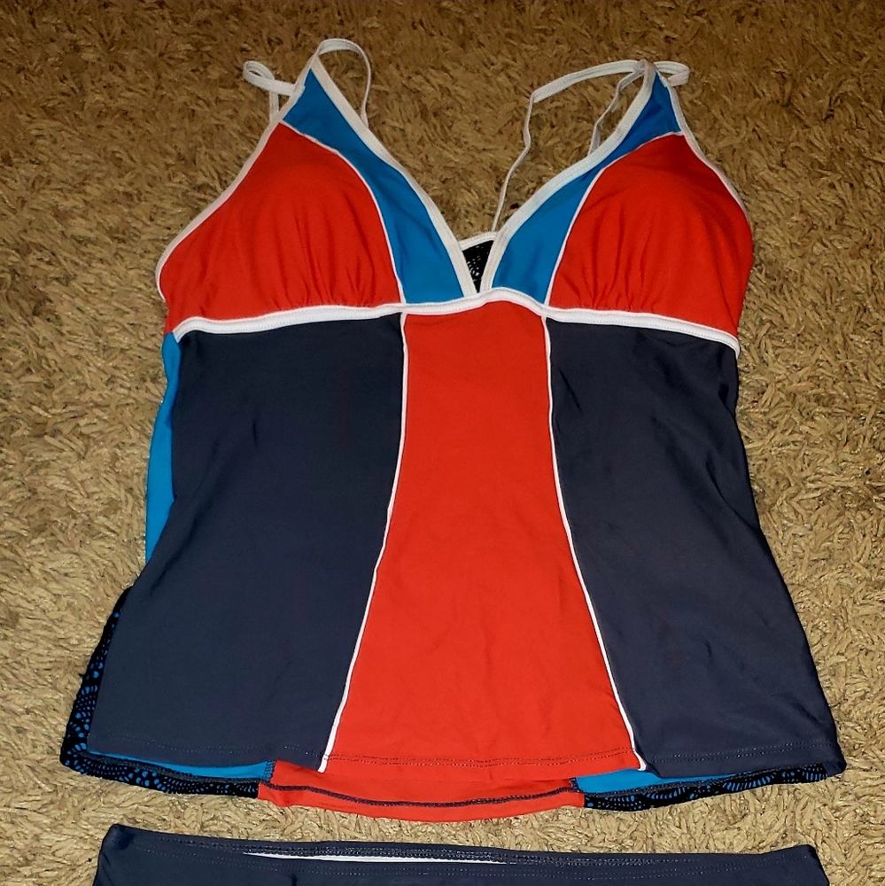 *Plus Size* 🏊‍♀️🤽‍♀️🏄‍♀️Orange Swimsuit/Bathingsuits - Picture 2 of 8